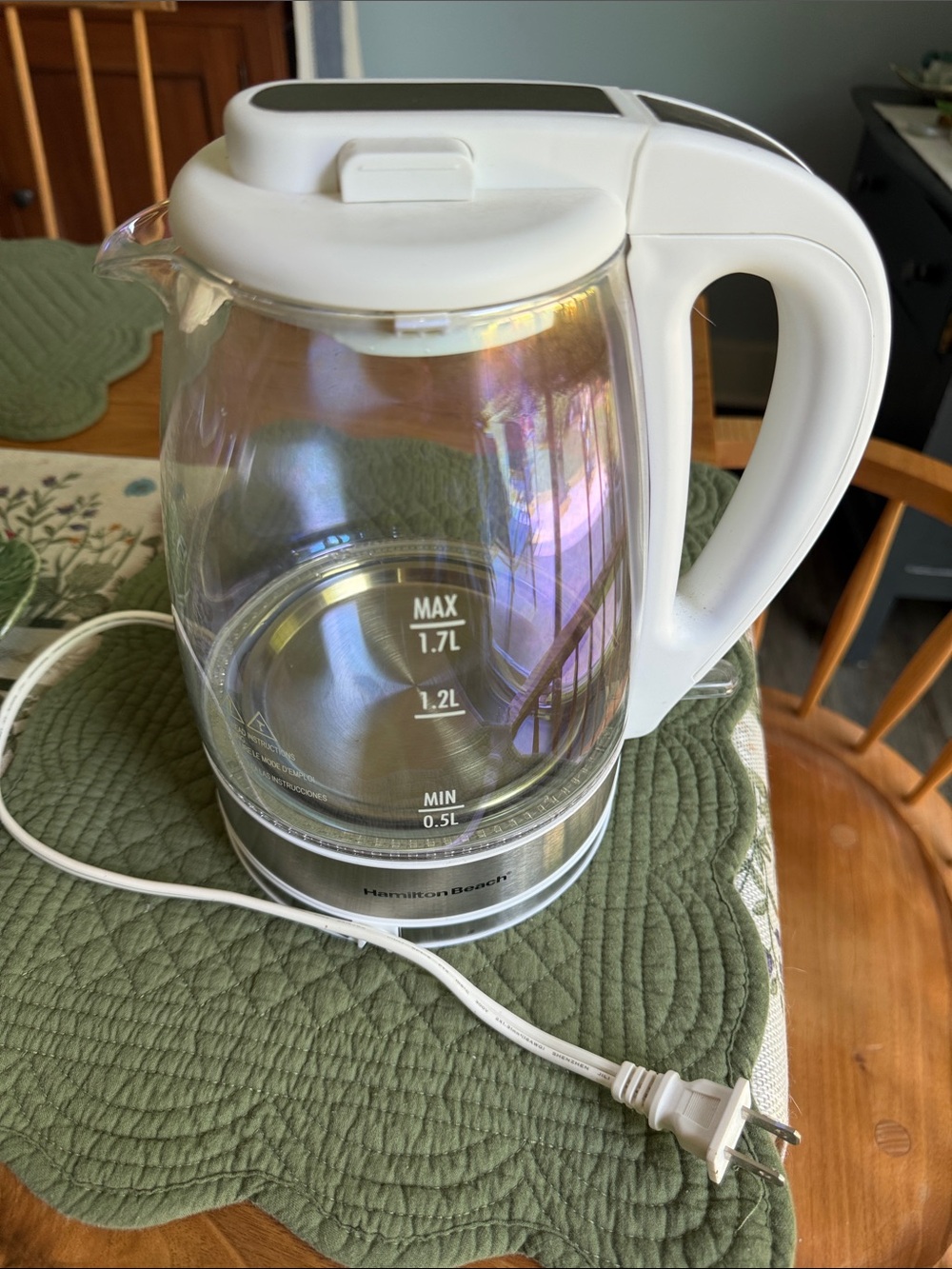 Hamilton Beach 1.7 Liter Iridescent Glass Kettle (Model 41055)